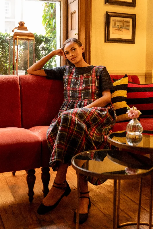 Pembroke Pinafore in Black Stewart Tartan